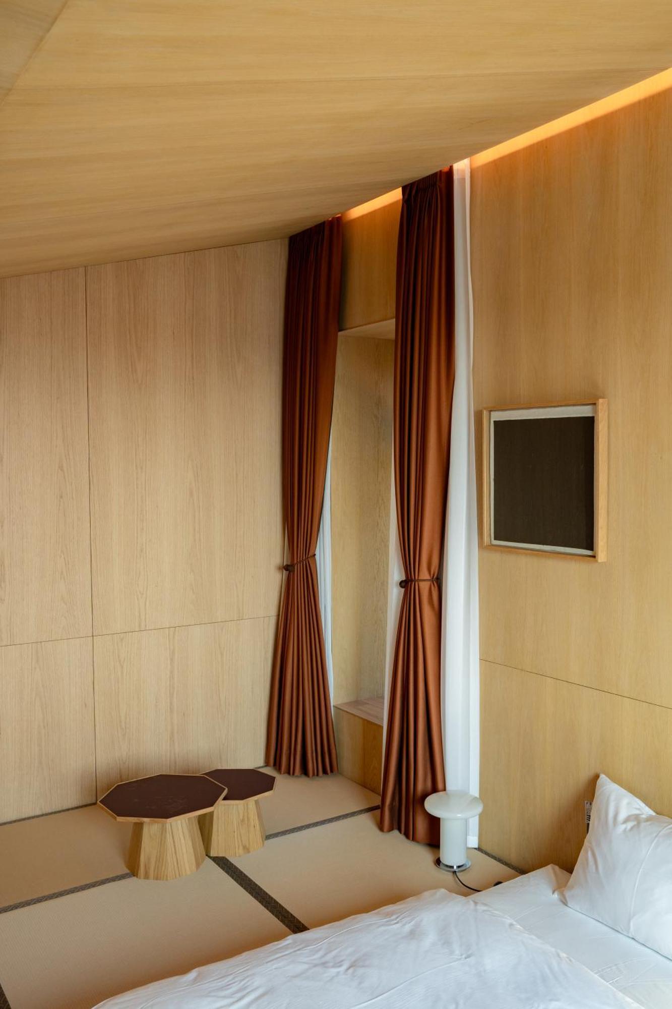 Pbr7 Hotel Unusual Stay Gyeongju Exterior photo
