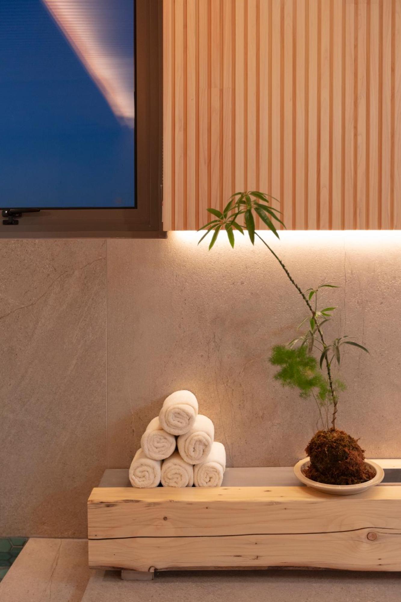 Pbr7 Hotel Unusual Stay Gyeongju Exterior photo
