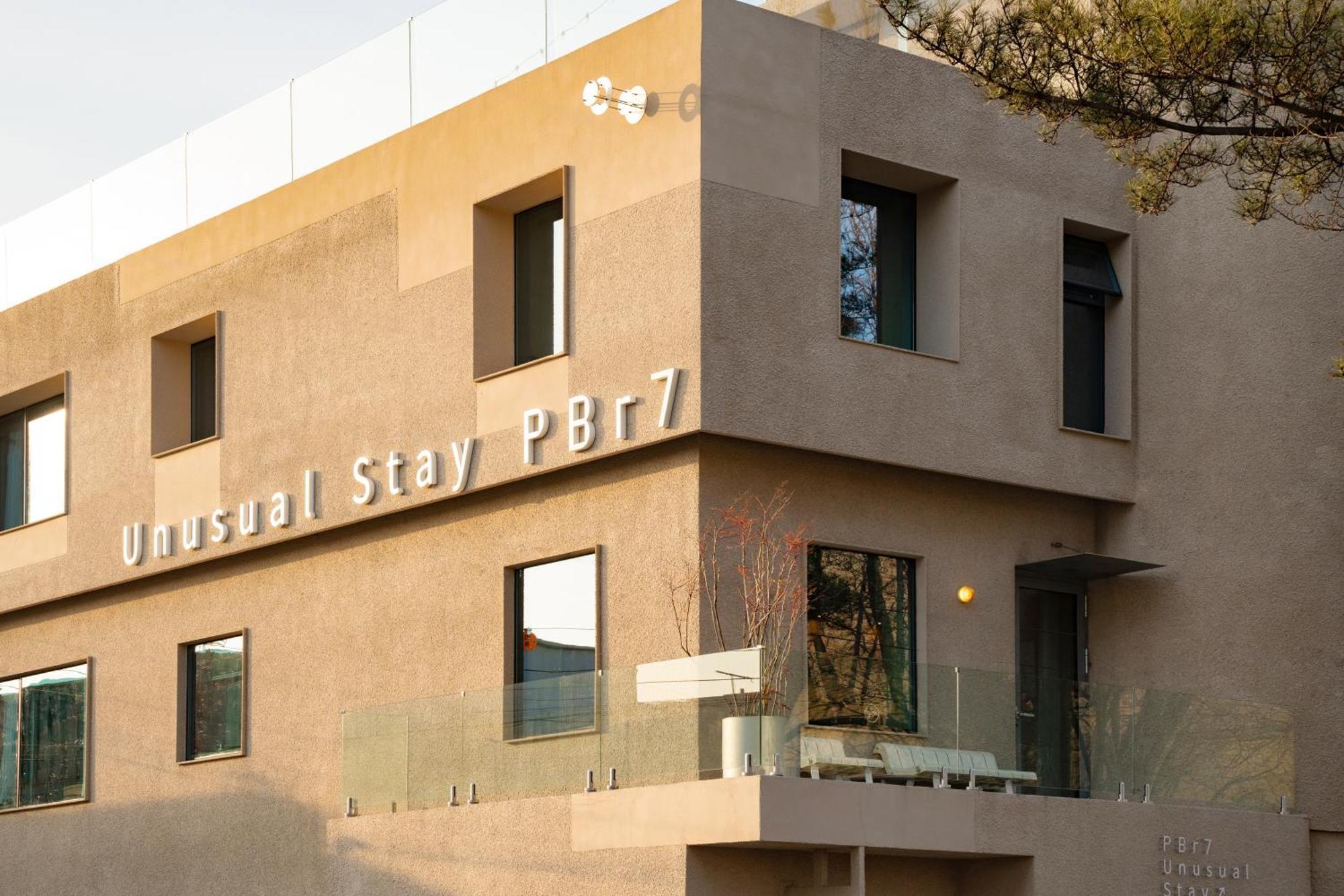 Pbr7 Hotel Unusual Stay Gyeongju Exterior photo